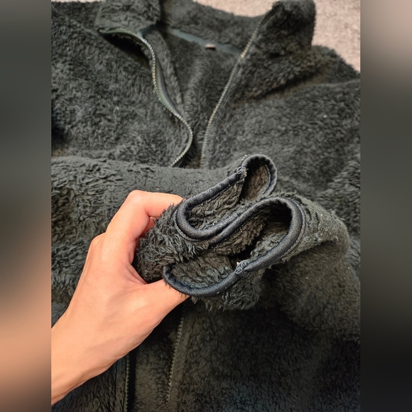 Uniqlo Fluffy Yarn Fleece Full-zip Jacket Men's Xlarge UGC w/o flaws Dark Green - Picture 9 of 11